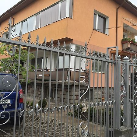 Апартамент За Гости " Александра" София Экстерьер фото